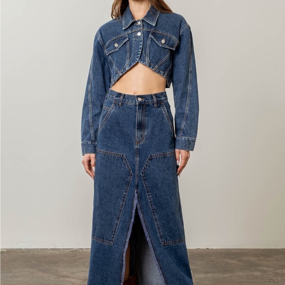 Cropped Denim Jean Jacket - Picture 3 of 4